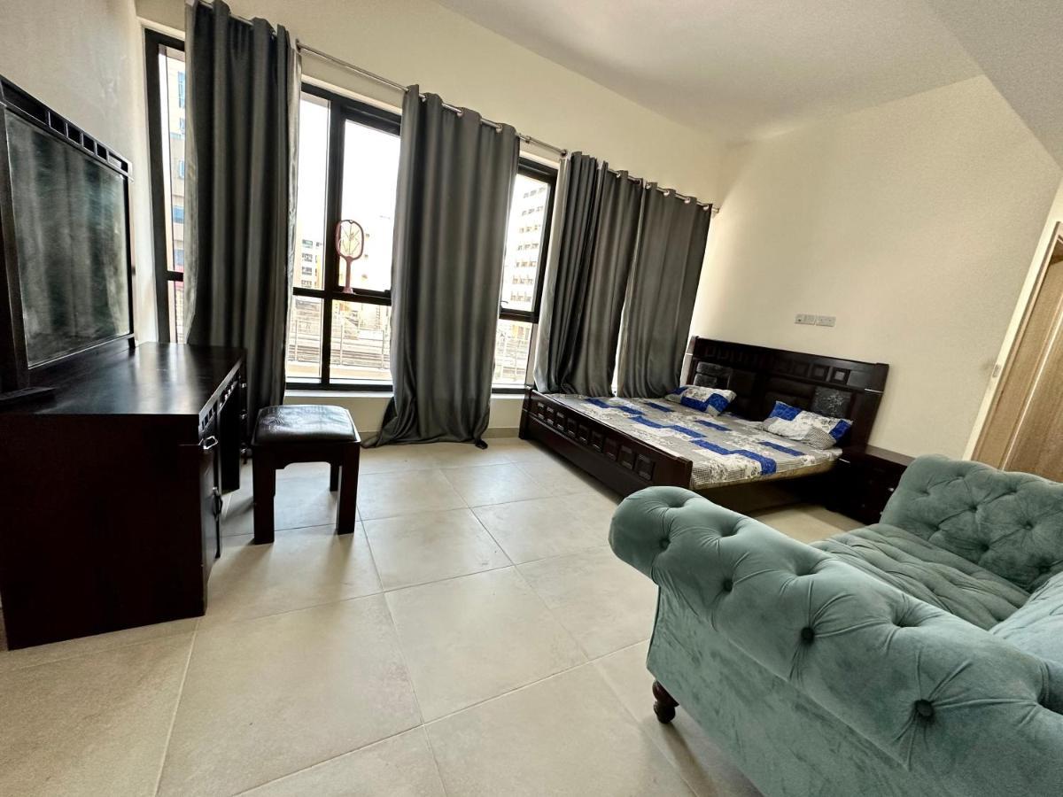 Private Bed Room With Attached Washroom, 2Bhk Sharing Flat Ντουμπάι Εξωτερικό φωτογραφία